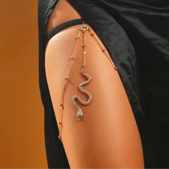 🆕🆕🆕 Snake Charm Thigh Chain  🆕🆕🆕 - Picture 1 of 6